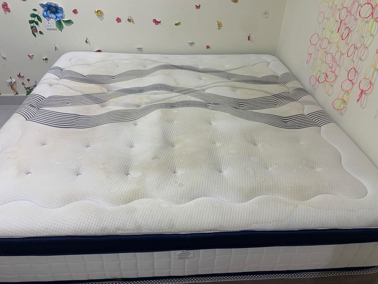 Mattress cleaning & sanitization